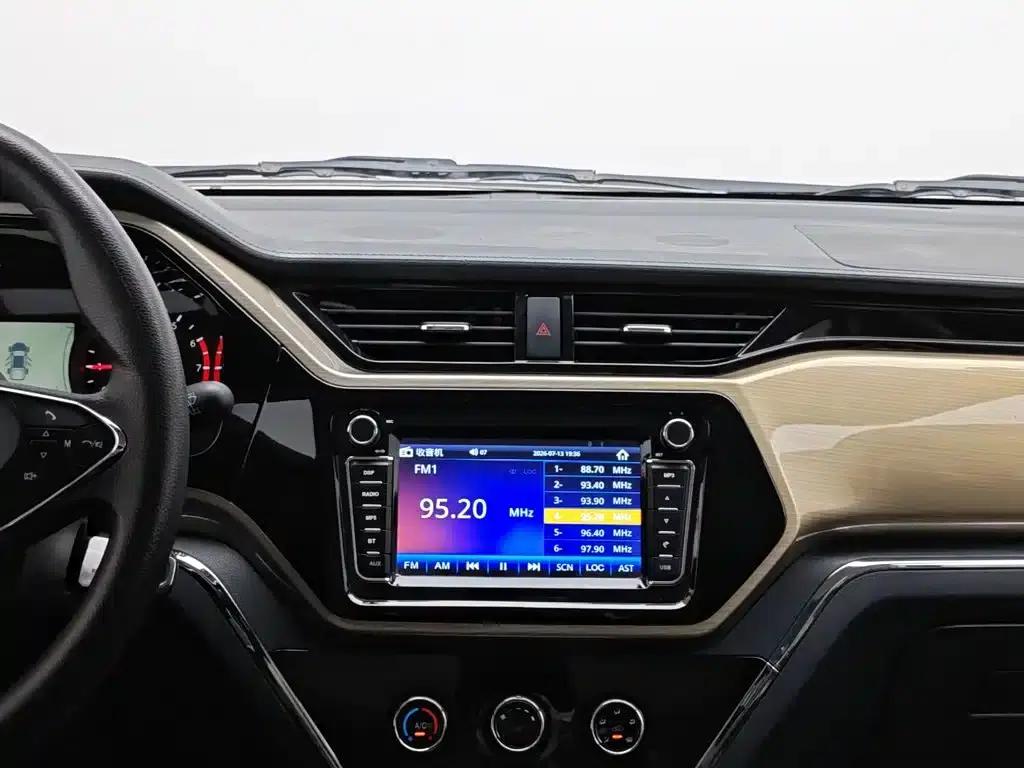 Crossover King F3 2021 1.6L Luxury Long Wheelbase DAM16KL — миниатюра 12