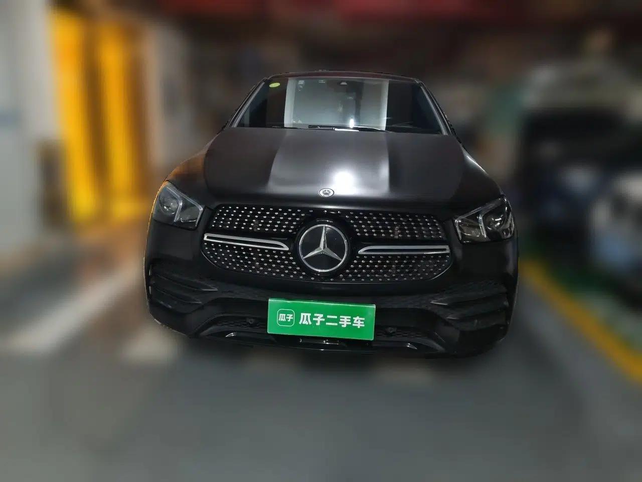 Mercedes-Benz GLE Coupe 2020 GLE 450 4MATIC Coupe SUV Fashion Model — миниатюра 2