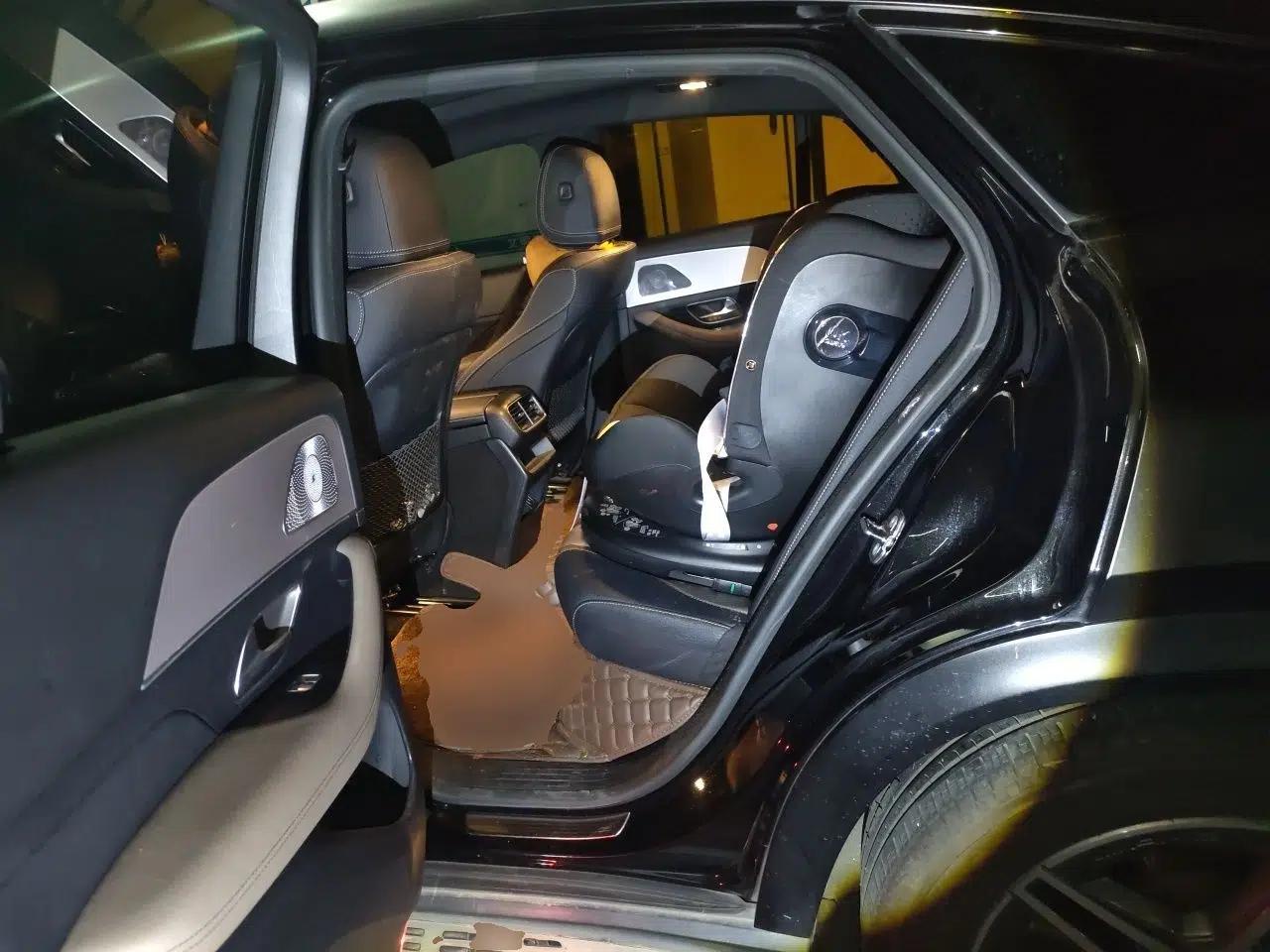 Mercedes-Benz GLE Coupe 2020 GLE 450 4MATIC Coupe SUV Fashion Model — миниатюра 17