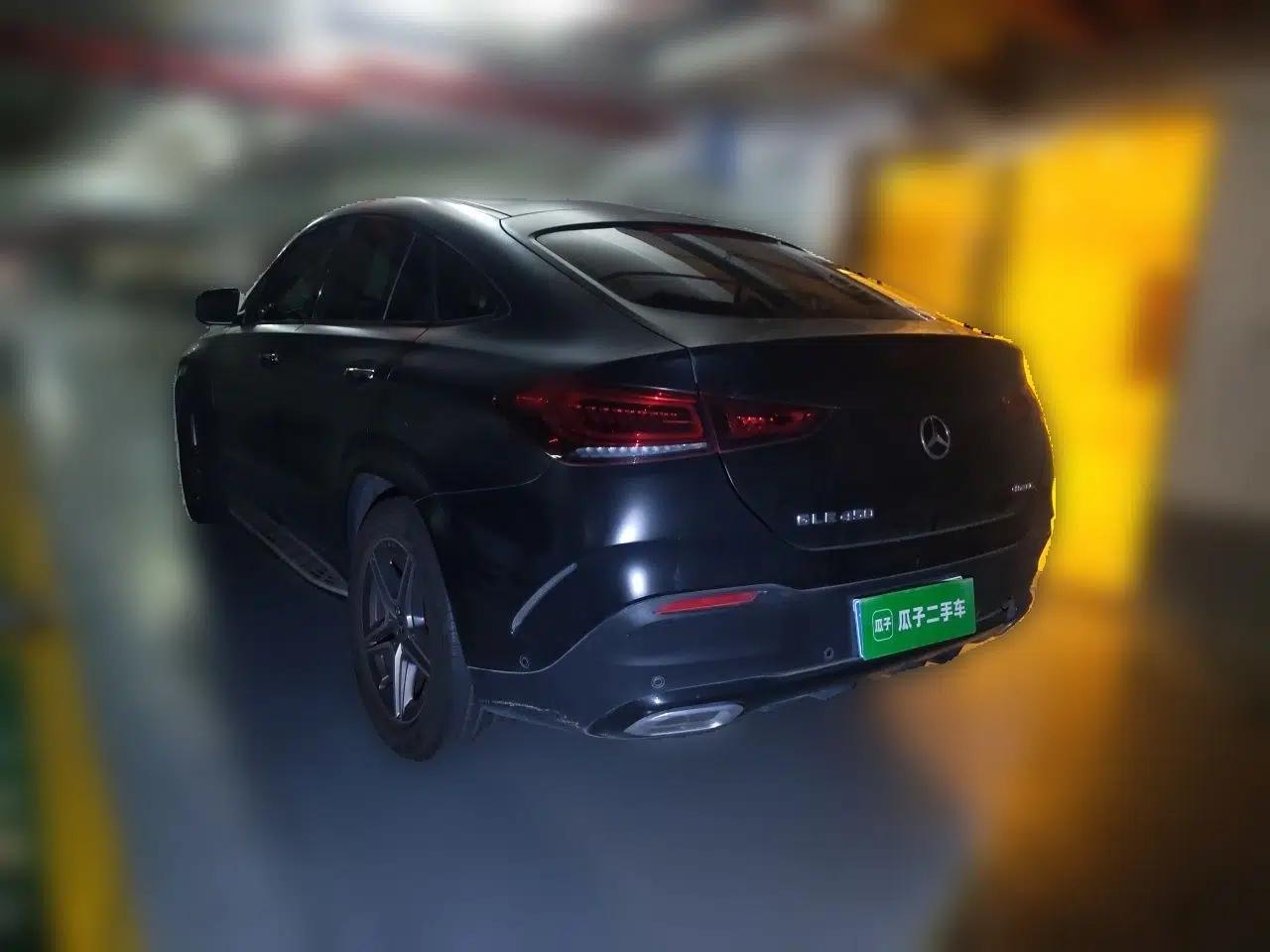 Mercedes-Benz GLE Coupe 2020 GLE 450 4MATIC Coupe SUV Fashion Model — миниатюра 4