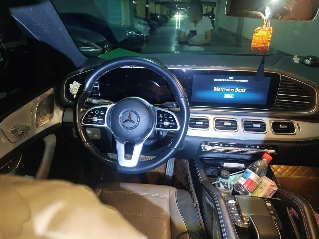 Mercedes-Benz GLE Coupe 2020 GLE 450 4MATIC Coupe SUV Fashion Model — миниатюра 10