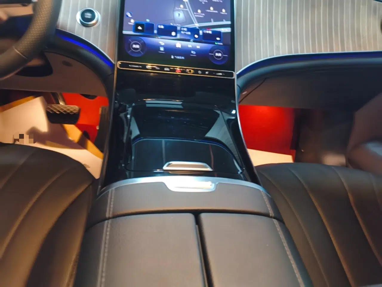 Mercedes-Benz EQE 2022 350 Luxury Edition — миниатюра 23