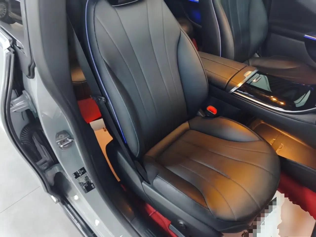 Mercedes-Benz EQE 2022 350 Luxury Edition — миниатюра 26