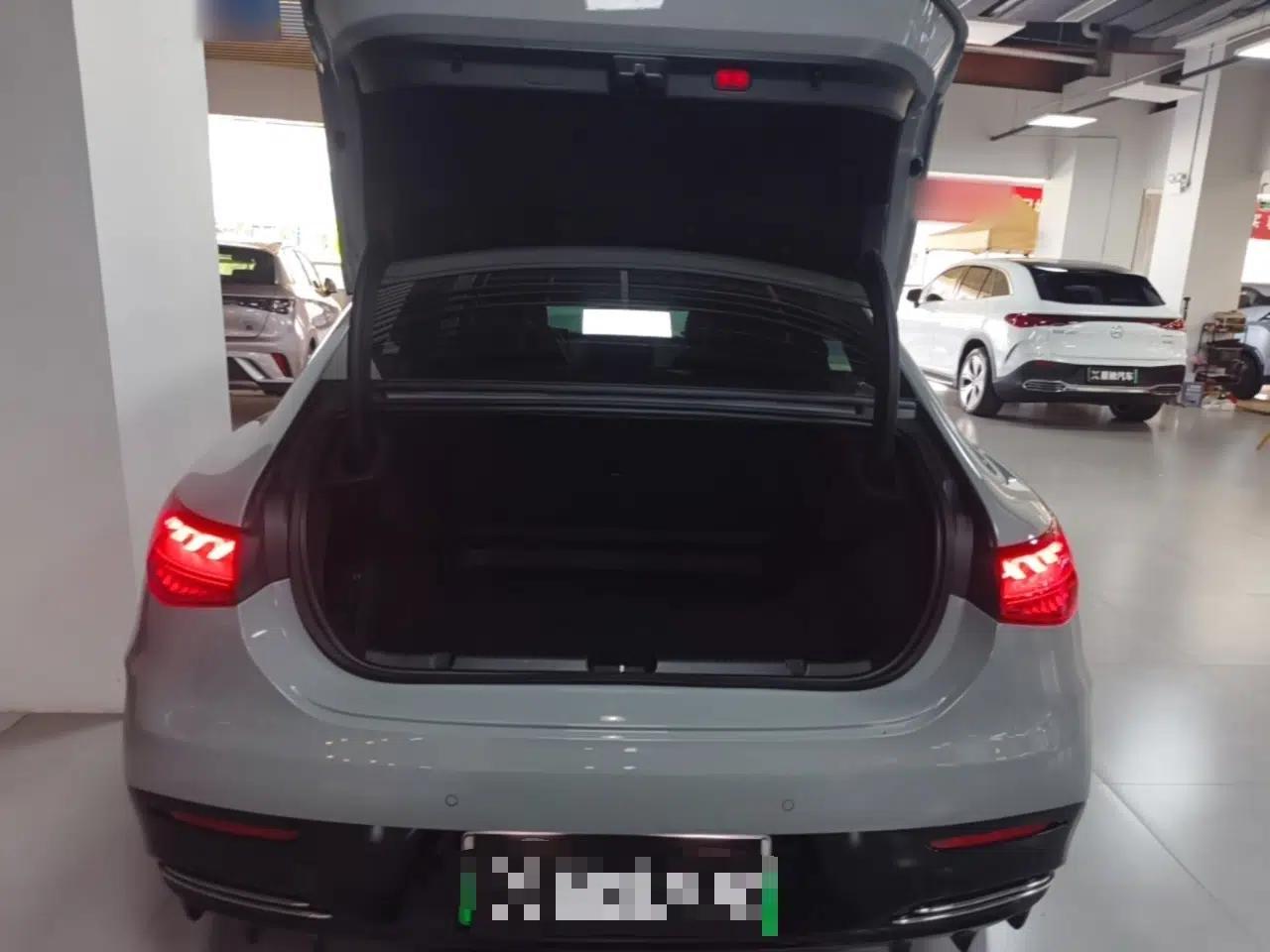 Mercedes-Benz EQE 2022 350 Luxury Edition — миниатюра 29