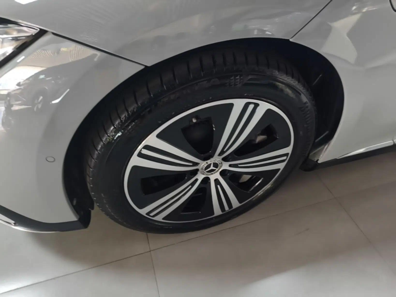 Mercedes-Benz EQE 2022 350 Luxury Edition — миниатюра 10