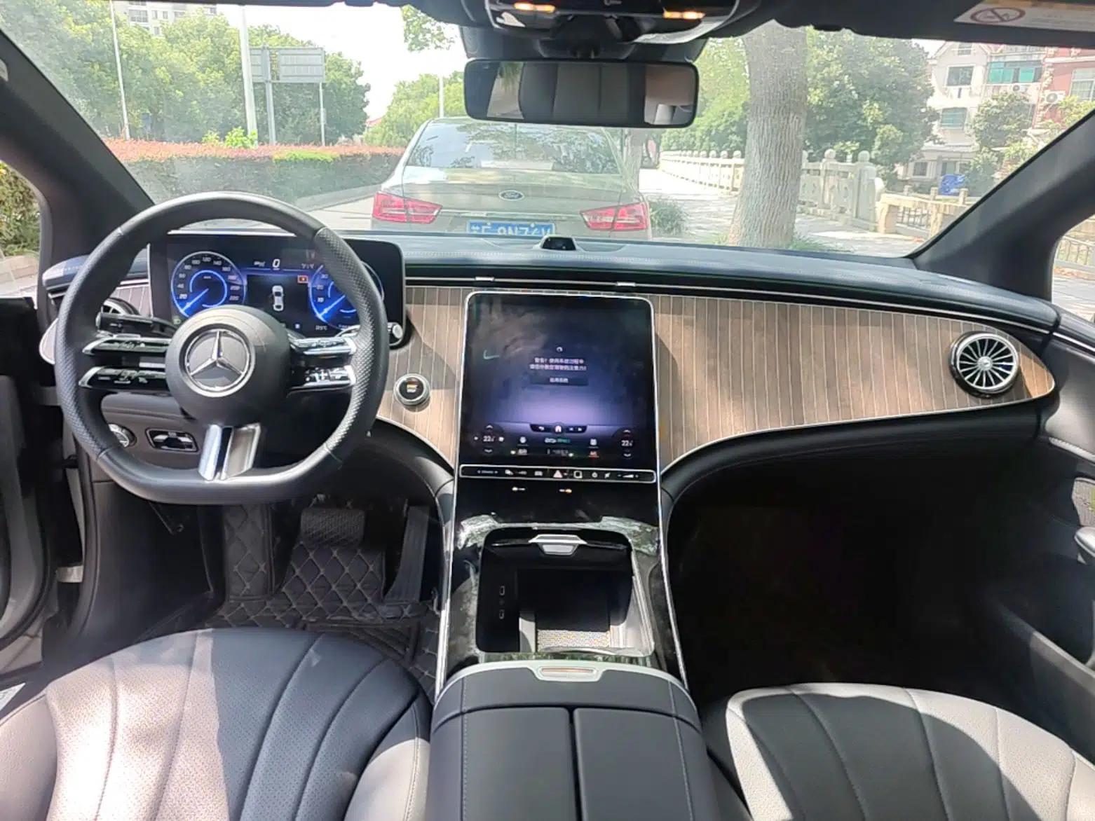 Mercedes-Benz EQE 2022 350 Pioneer Edition — миниатюра 17
