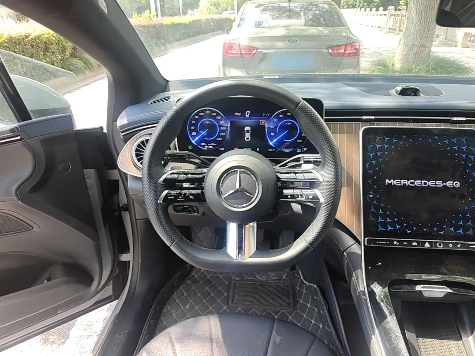 Mercedes-Benz EQE 2022 350 Pioneer Edition — миниатюра 18
