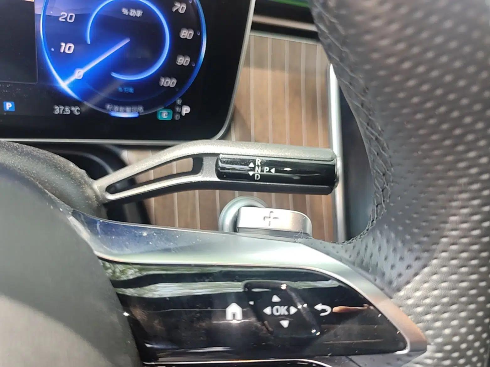 Mercedes-Benz EQE 2022 350 Pioneer Edition — миниатюра 21
