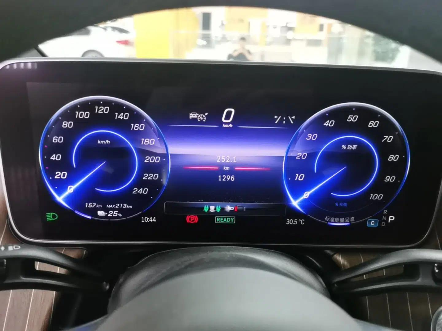 Mercedes-Benz EQE 2025 500 4MATIC Pioneer Edition — миниатюра 14