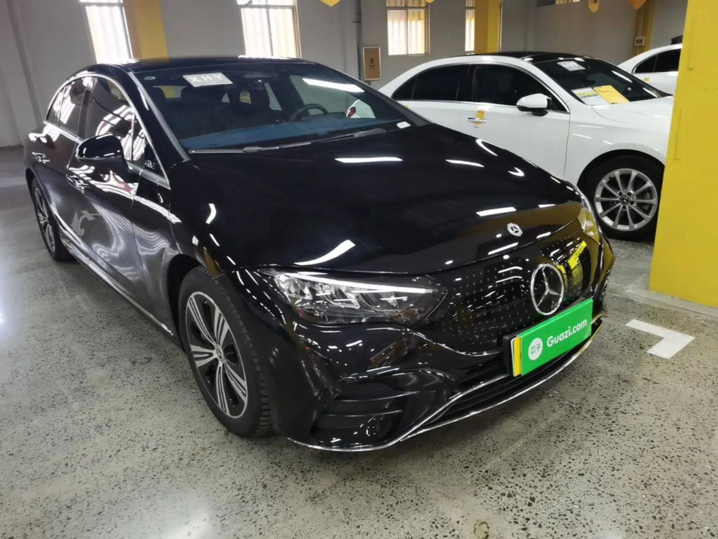 Mercedes-Benz EQE 2025 500 4MATIC Pioneer Edition — миниатюра 3