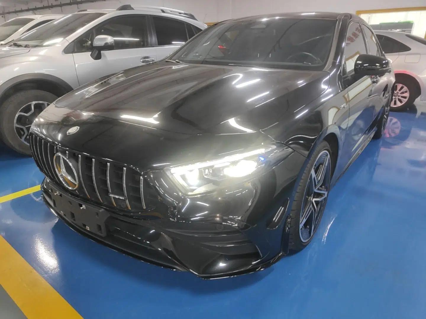 Mercedes-Benz A AMG 2024 AMG A 35 L 4MATIC — миниатюра 1