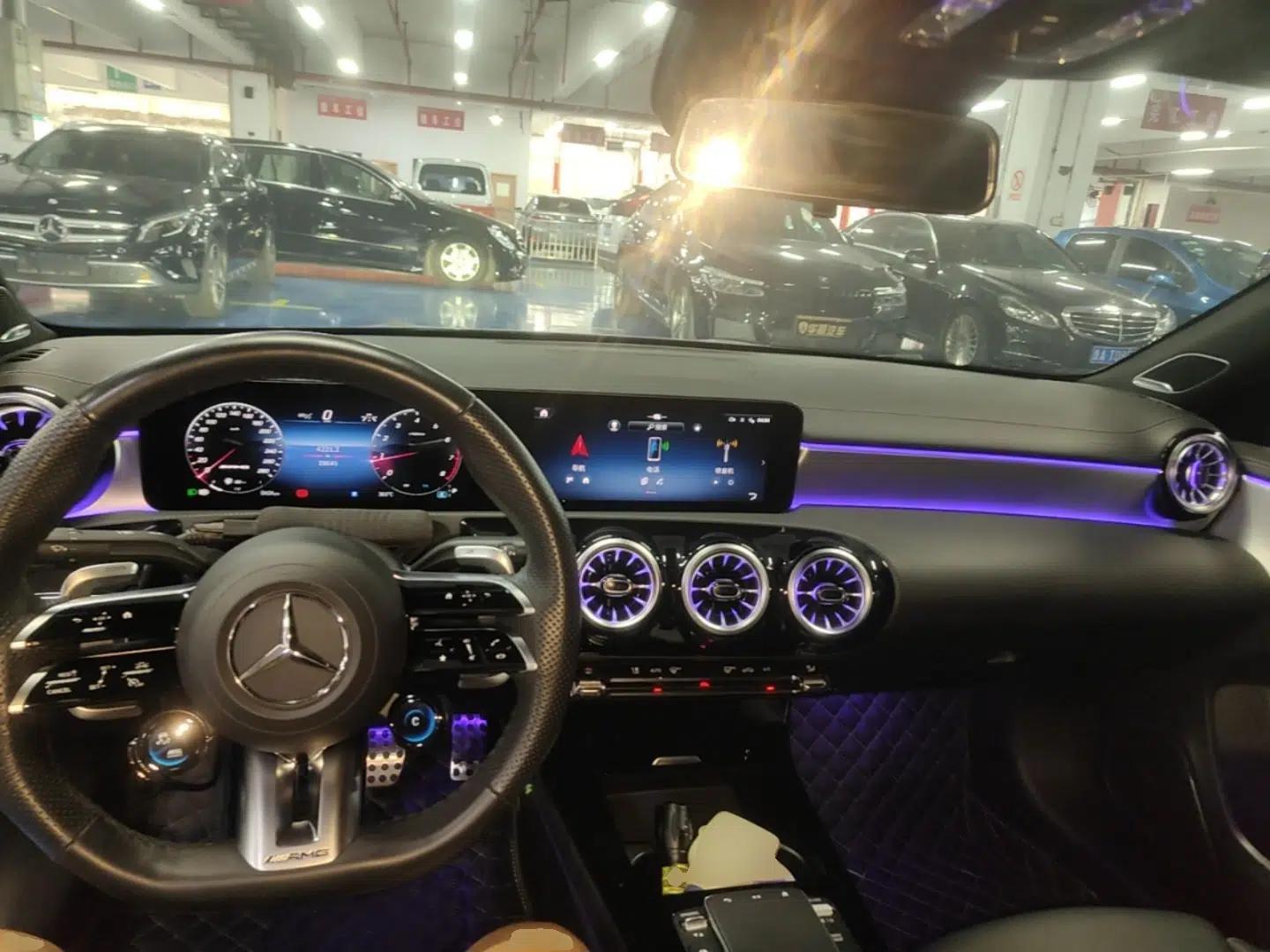 Mercedes-Benz A AMG 2024 AMG A 35 L 4MATIC — миниатюра 12