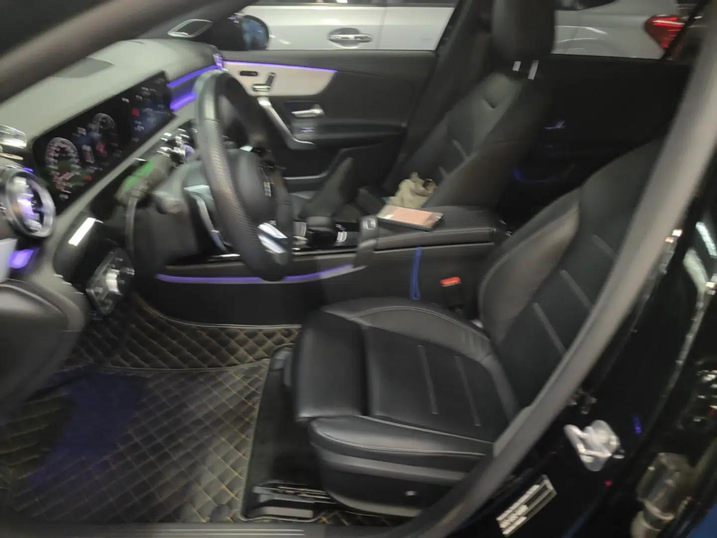 Mercedes-Benz A AMG 2024 AMG A 35 L 4MATIC — миниатюра 17