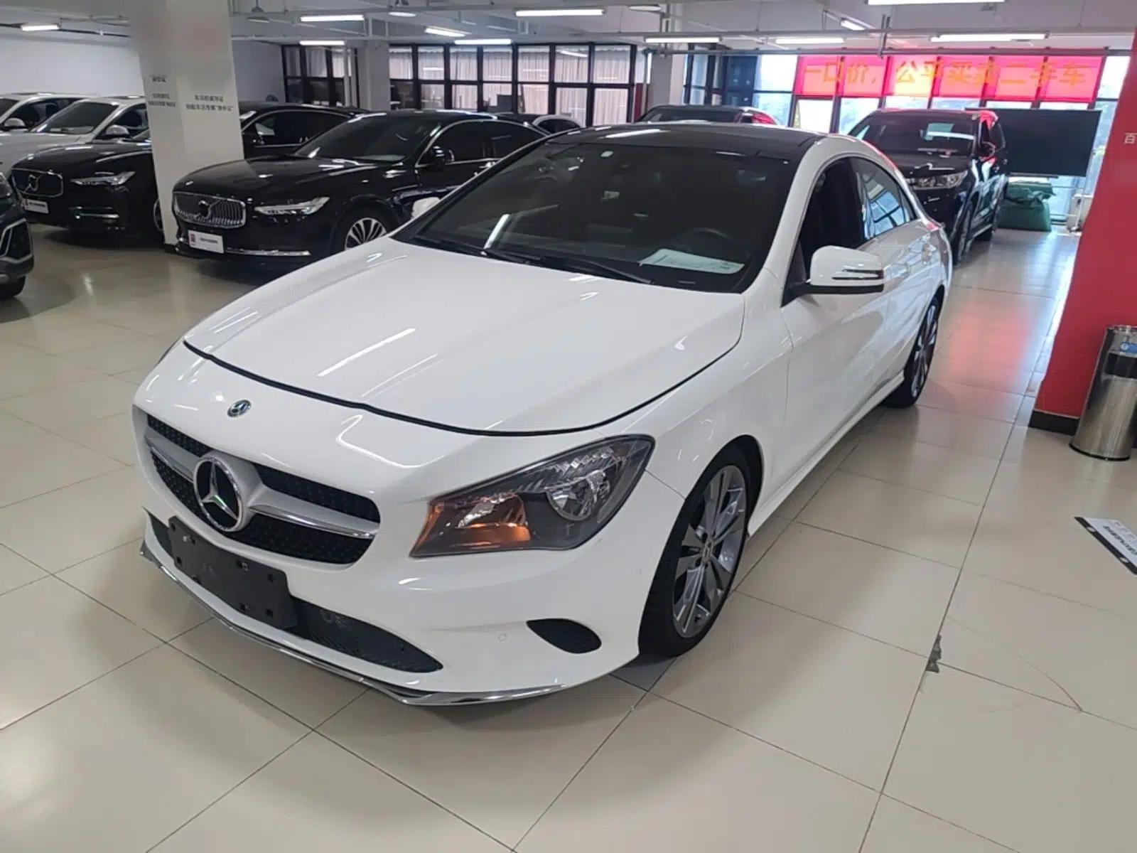 Mercedes-Benz CLA 2018 CLA 200 Sport Edition — миниатюра 1