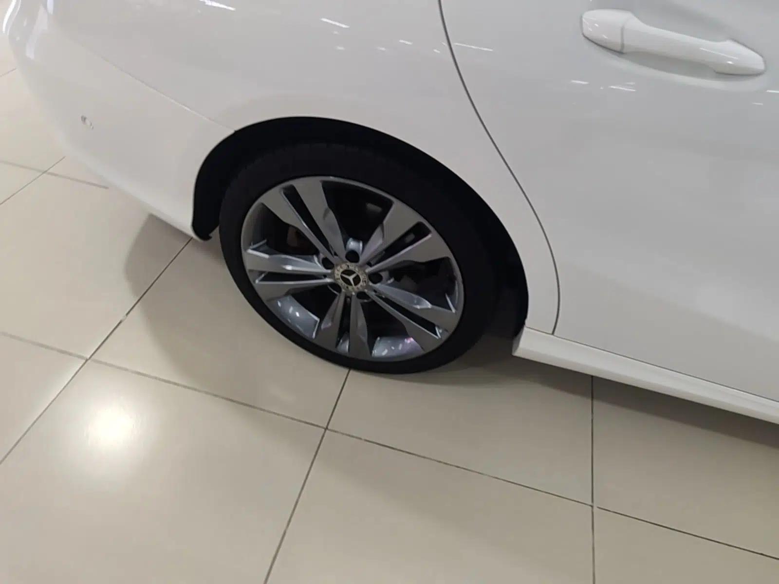 Mercedes-Benz CLA 2018 CLA 200 Sport Edition — миниатюра 11
