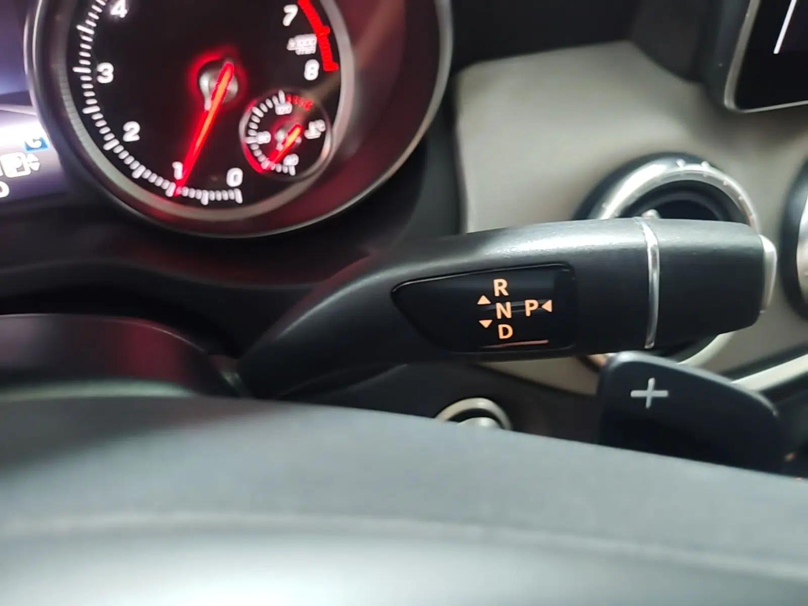 Mercedes-Benz CLA 2018 CLA 200 Sport Edition — миниатюра 16