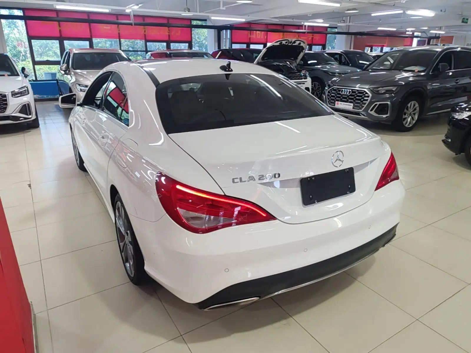 Mercedes-Benz CLA 2018 CLA 200 Sport Edition — миниатюра 4