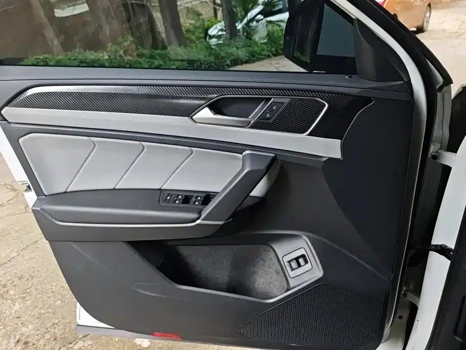 Tayron 2026 Facelift 30 Million Unit Selection Edition 300TSI — миниатюра 7