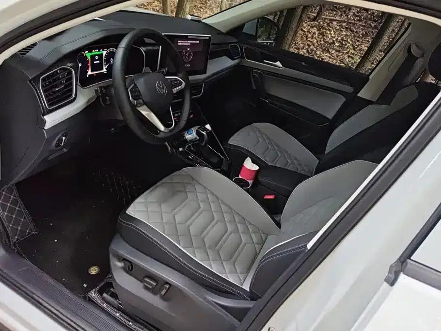 Tayron 2026 Facelift 30 Million Unit Selection Edition 300TSI — миниатюра 9