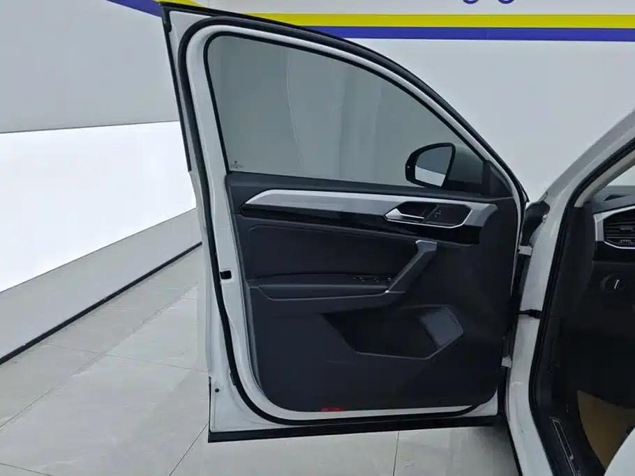 Tayron 2020 330TSI 2WD Luxury Intelligent Edition — миниатюра 7