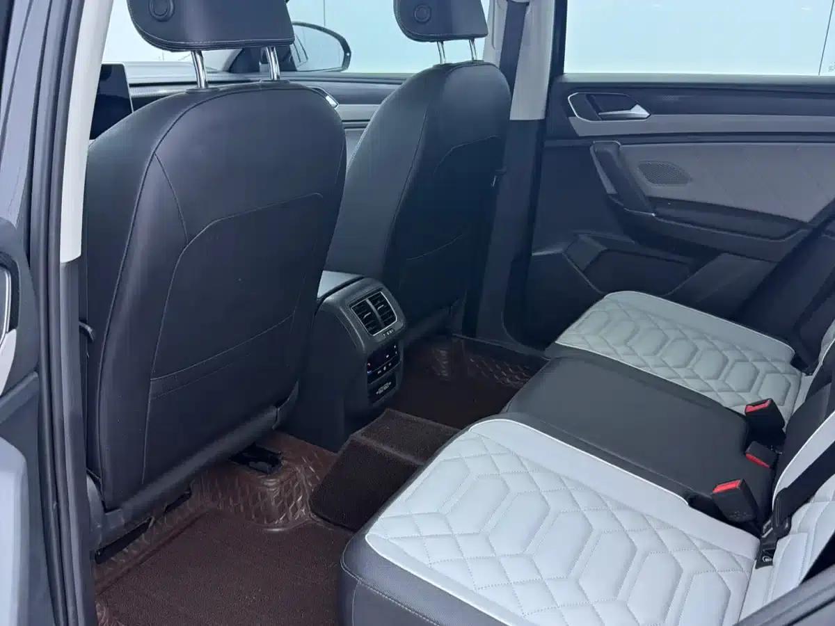 Tayron 2023 280TSI 2WD Luxury Plus Advanced Edition — миниатюра 13