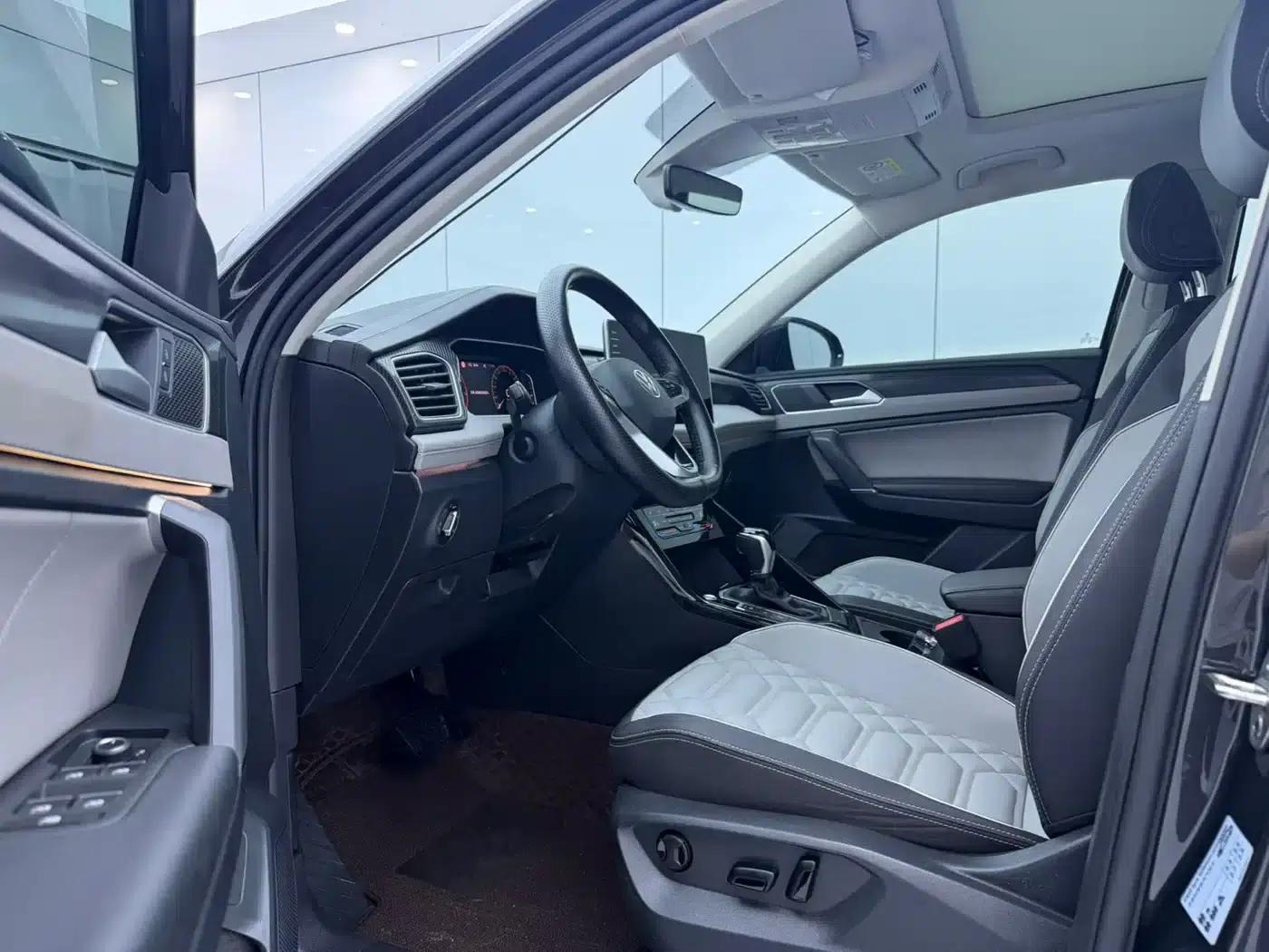 Tayron 2023 280TSI 2WD Luxury Plus Advanced Edition — миниатюра 7