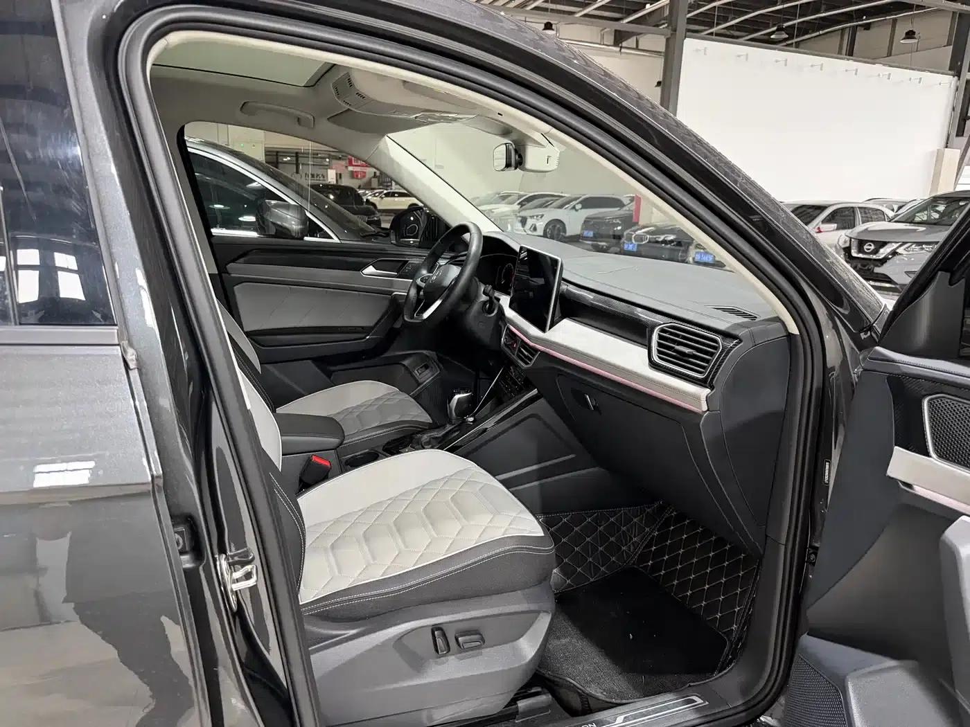 Tayron 2023 280TSI 2WD Luxury Plus Advanced Edition — миниатюра 9