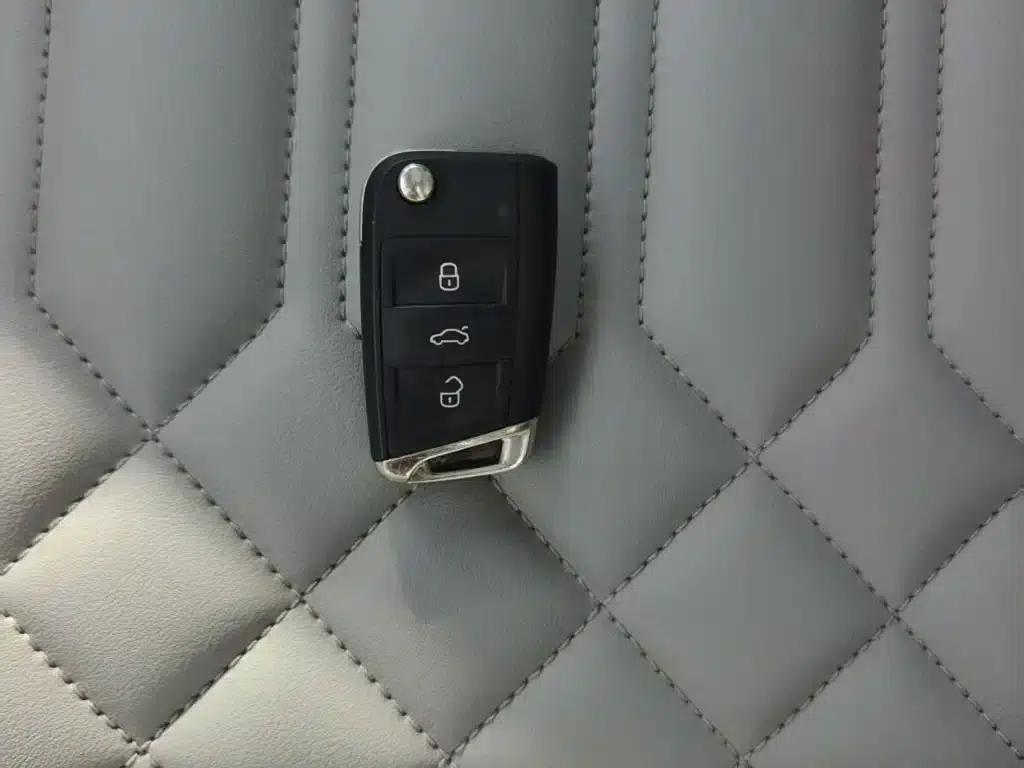 Tayron 2023 280TSI 2WD Luxury Plus Advanced Edition — миниатюра 17