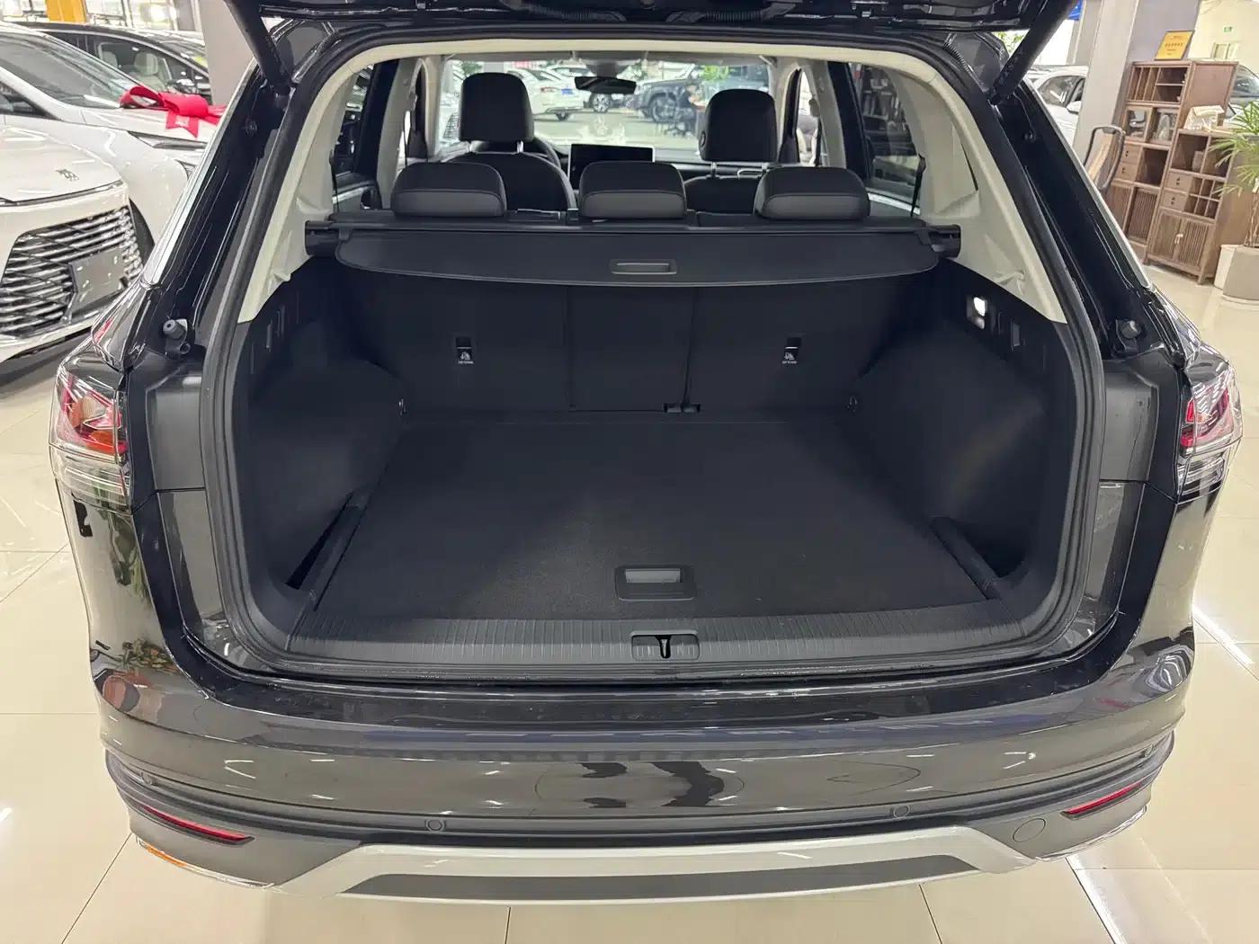 Tayron 2023 280TSI 2WD Luxury Plus Advanced Edition — миниатюра 11
