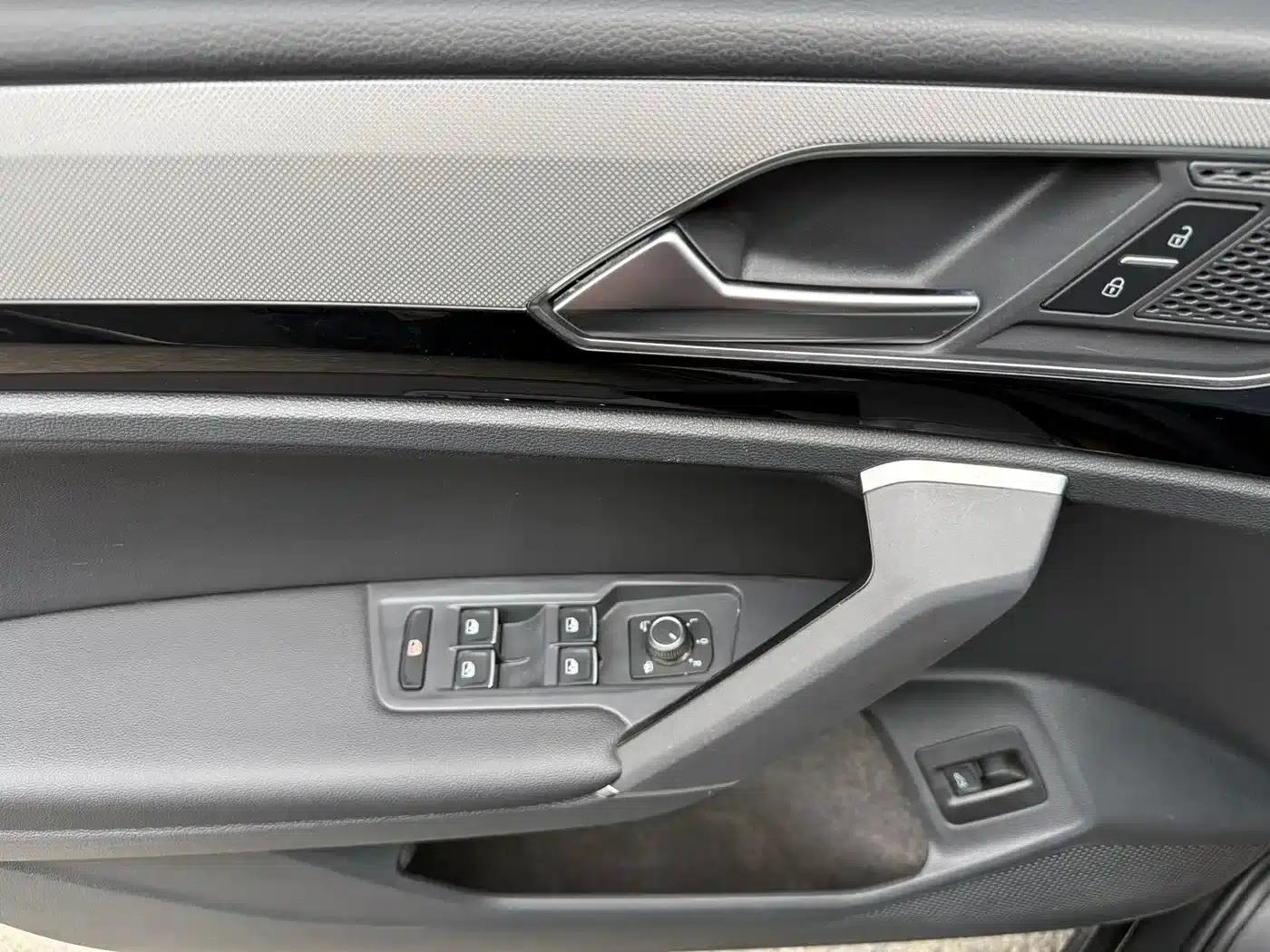 Tayron 2022 280TSI 2WD Luxury Intelligent Edition — миниатюра 6