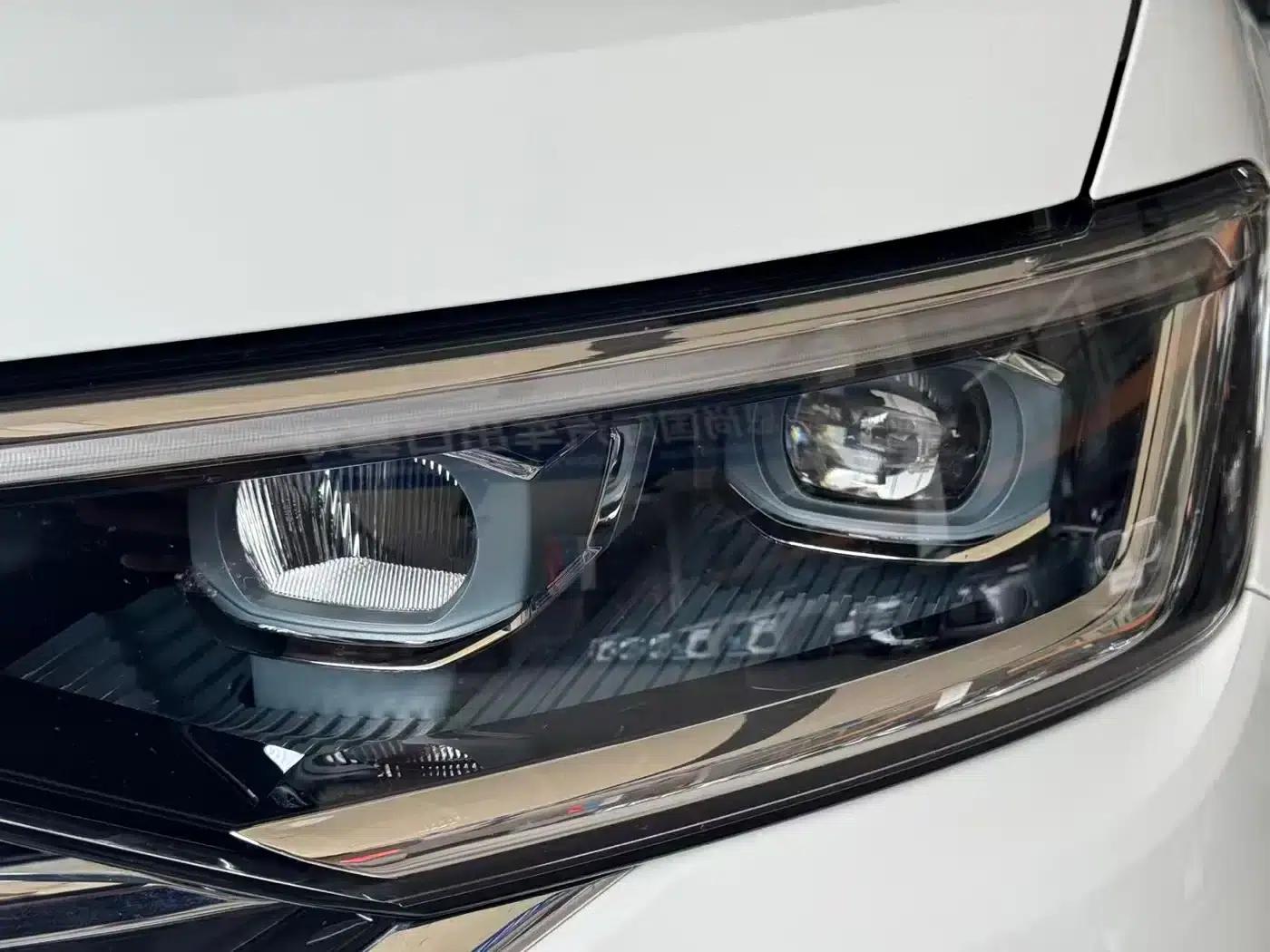 Tayron 2023 280TSI 2WD Luxury Plus Advanced Edition — миниатюра 3
