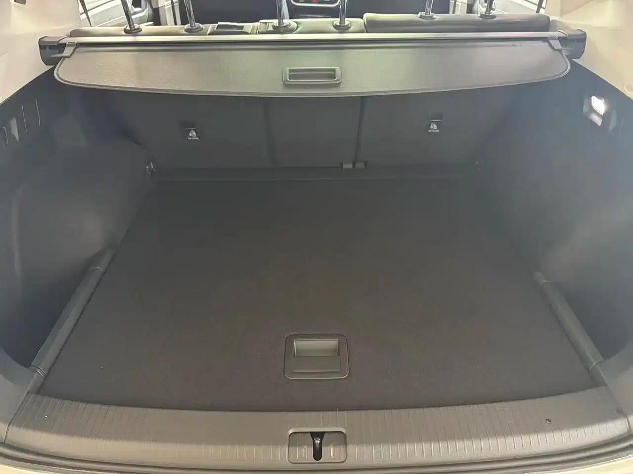 Tayron 2023 280TSI 2WD Luxury Plus Advanced Edition — миниатюра 7