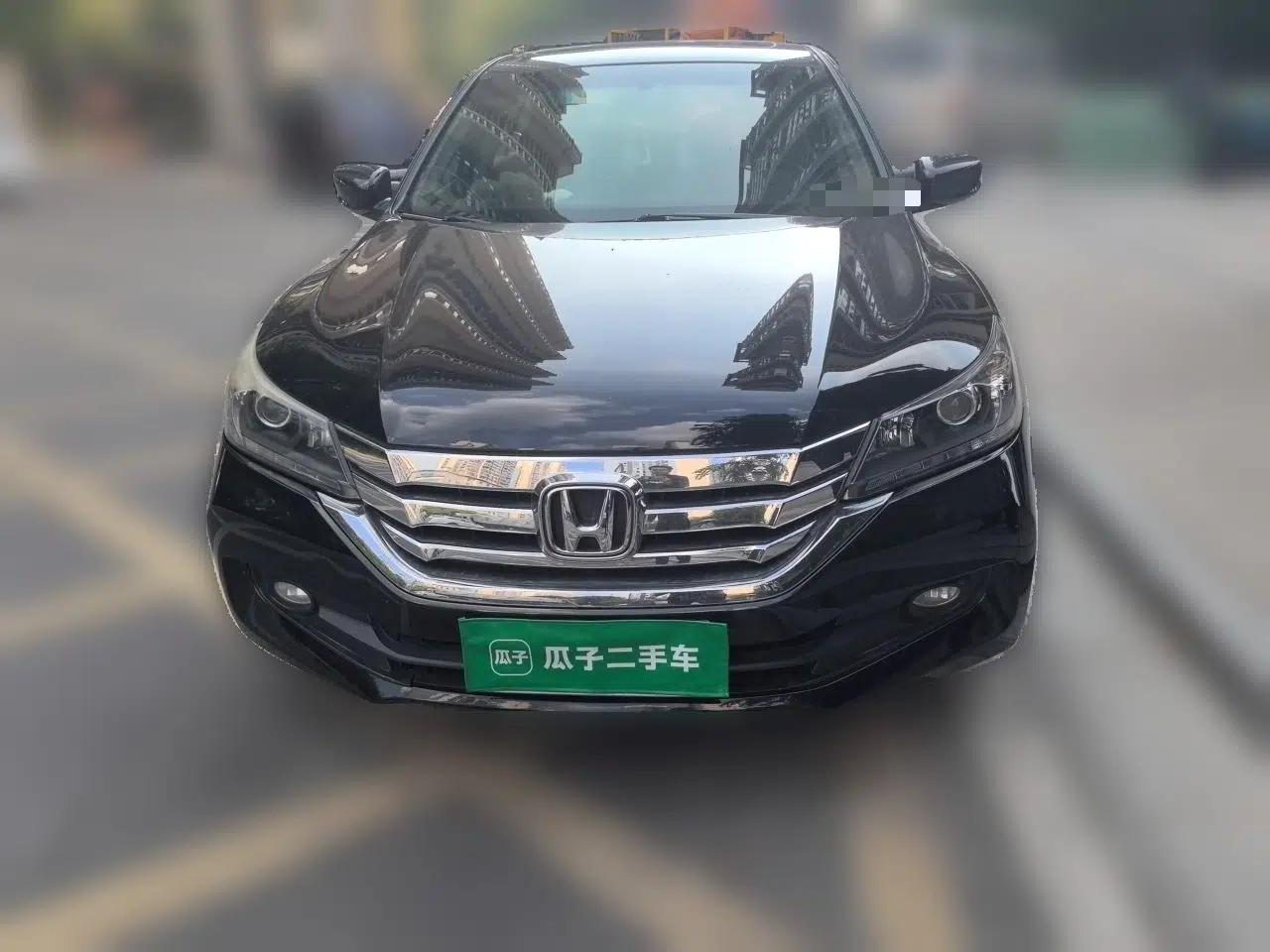 Honda Accord 2014 2.0L LX Comfort Edition — миниатюра 2