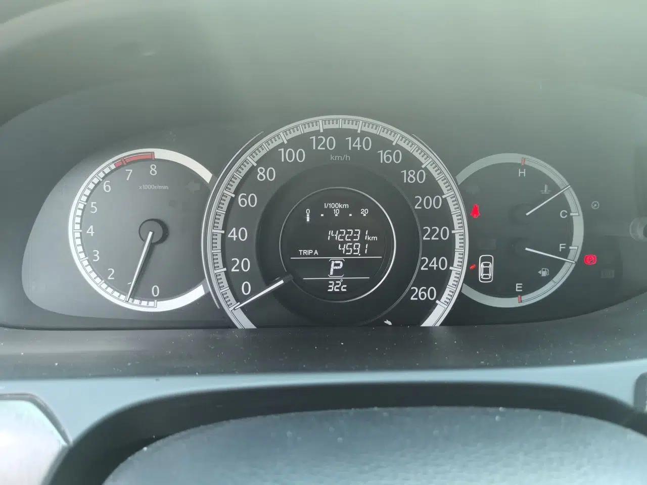 Honda Accord 2014 2.0L LX Comfort Edition — миниатюра 11