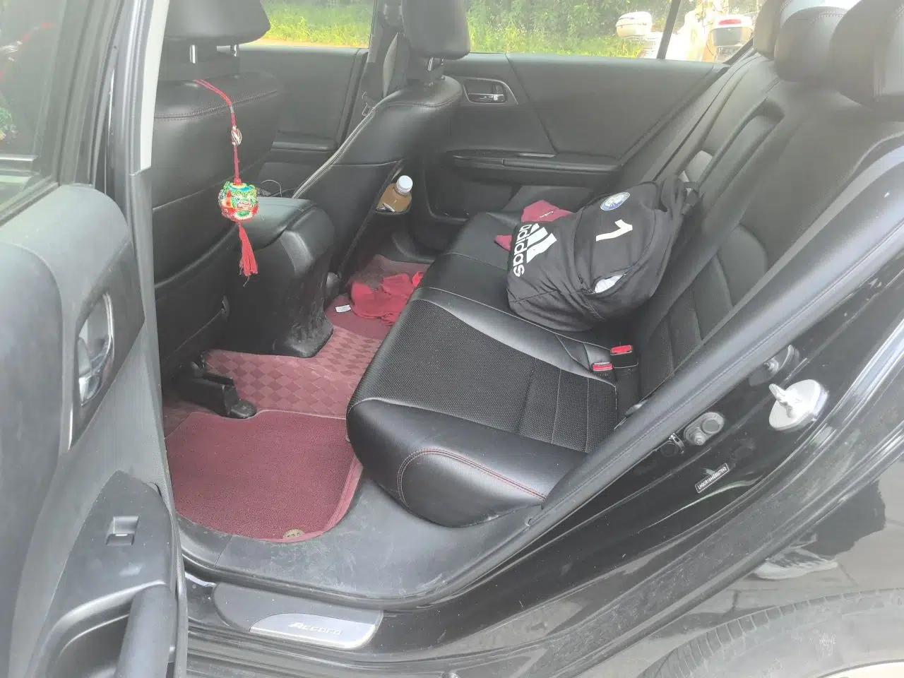 Honda Accord 2014 2.0L LX Comfort Edition — миниатюра 17