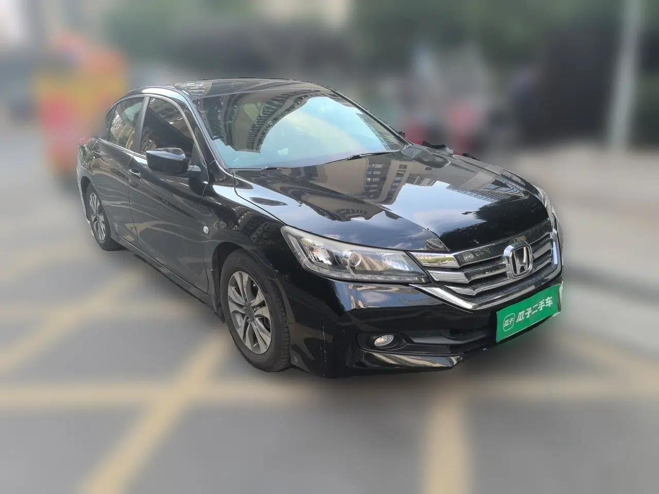 Honda Accord 2014 2.0L LX Comfort Edition — миниатюра 3