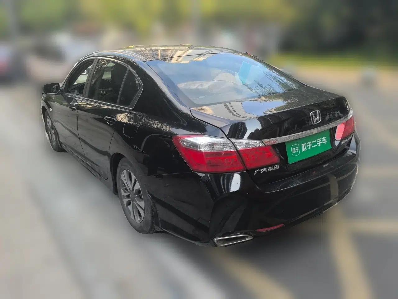 Honda Accord 2014 2.0L LX Comfort Edition — миниатюра 4