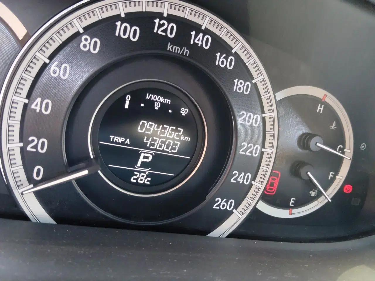 Honda Accord 2016 2.0L Elite Edition — миниатюра 12