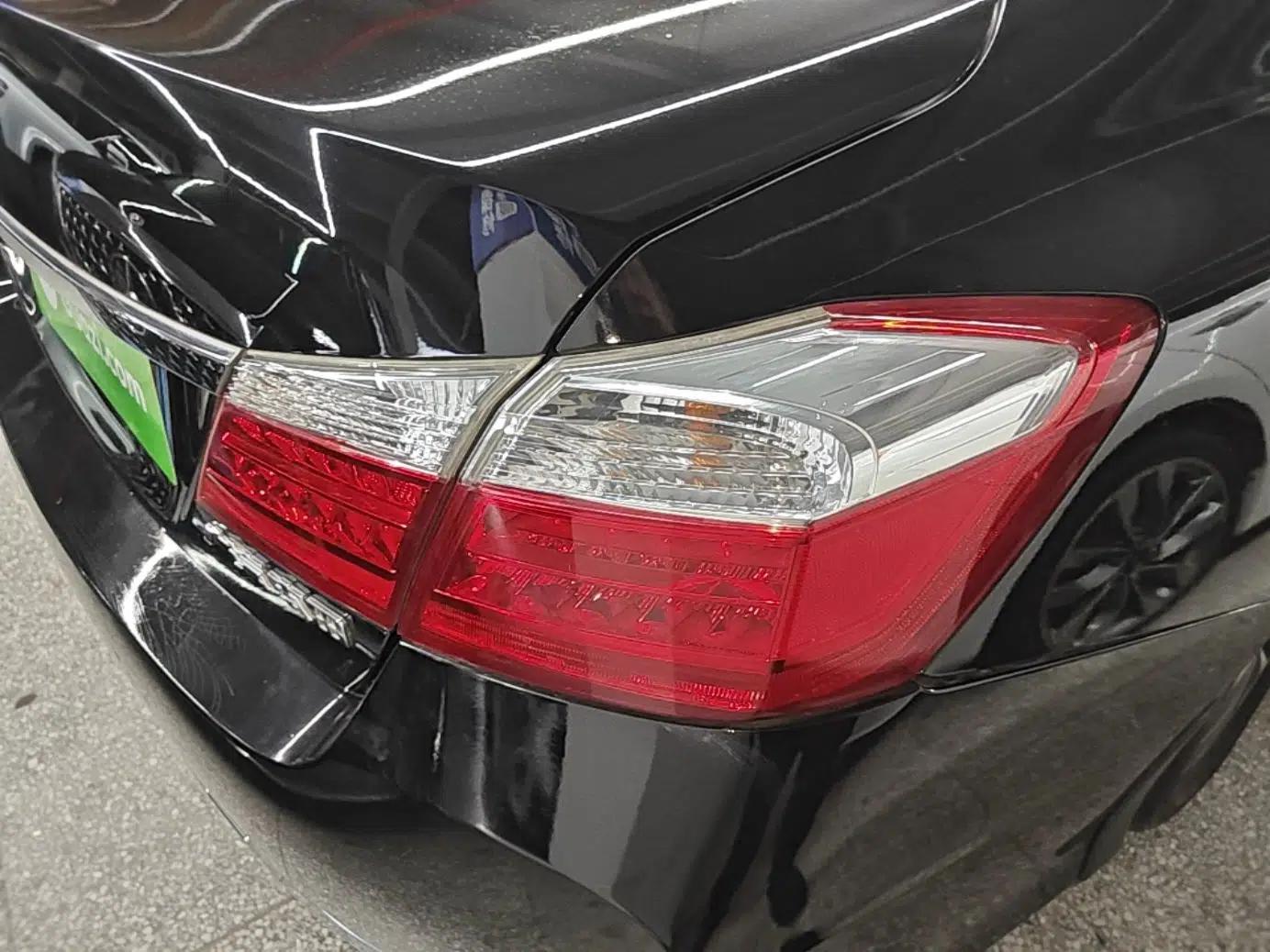 Honda Accord 2015 2.0L LX Comfort Edition — миниатюра 14