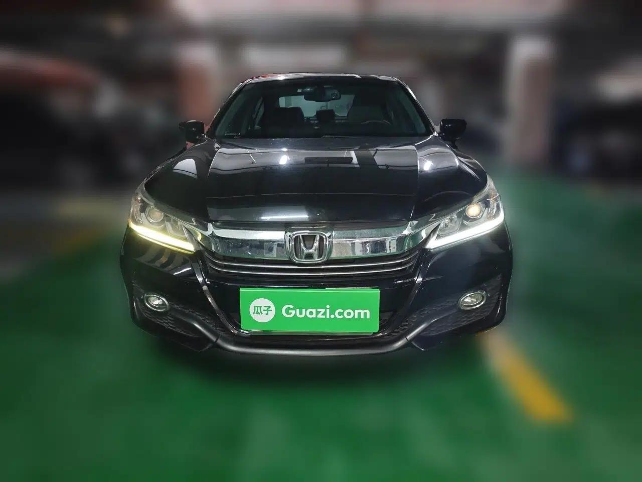 Honda Accord 2016 2.0L Comfort Edition — миниатюра 2