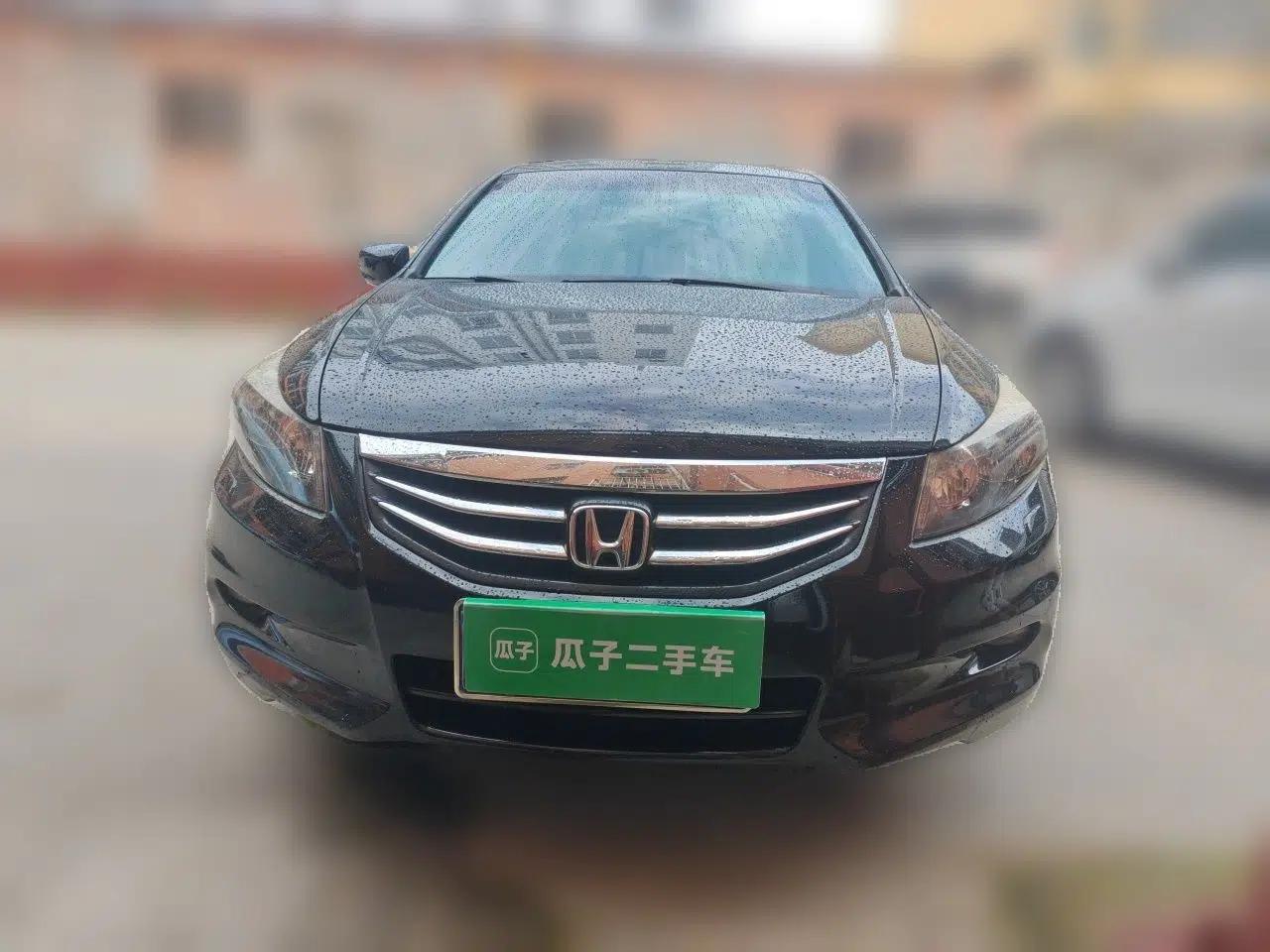 Honda Accord 2012 2.0L SE — миниатюра 2