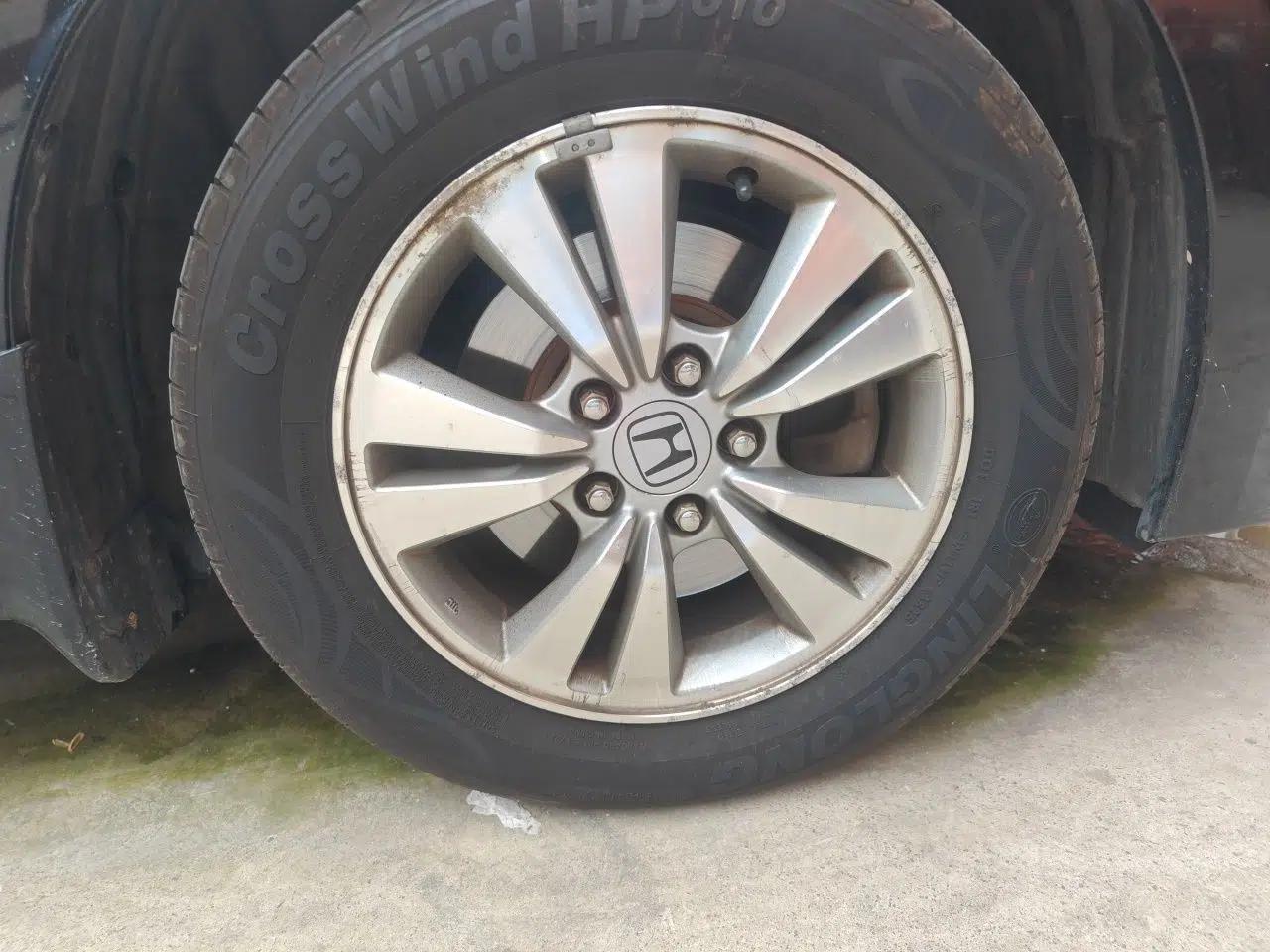 Honda Accord 2012 2.0L SE — миниатюра 8