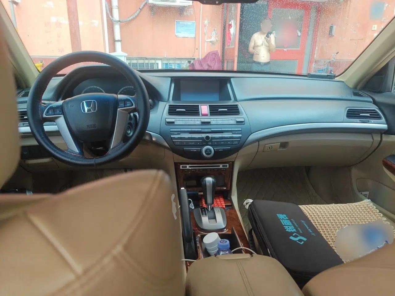 Honda Accord 2012 2.0L SE — миниатюра 9