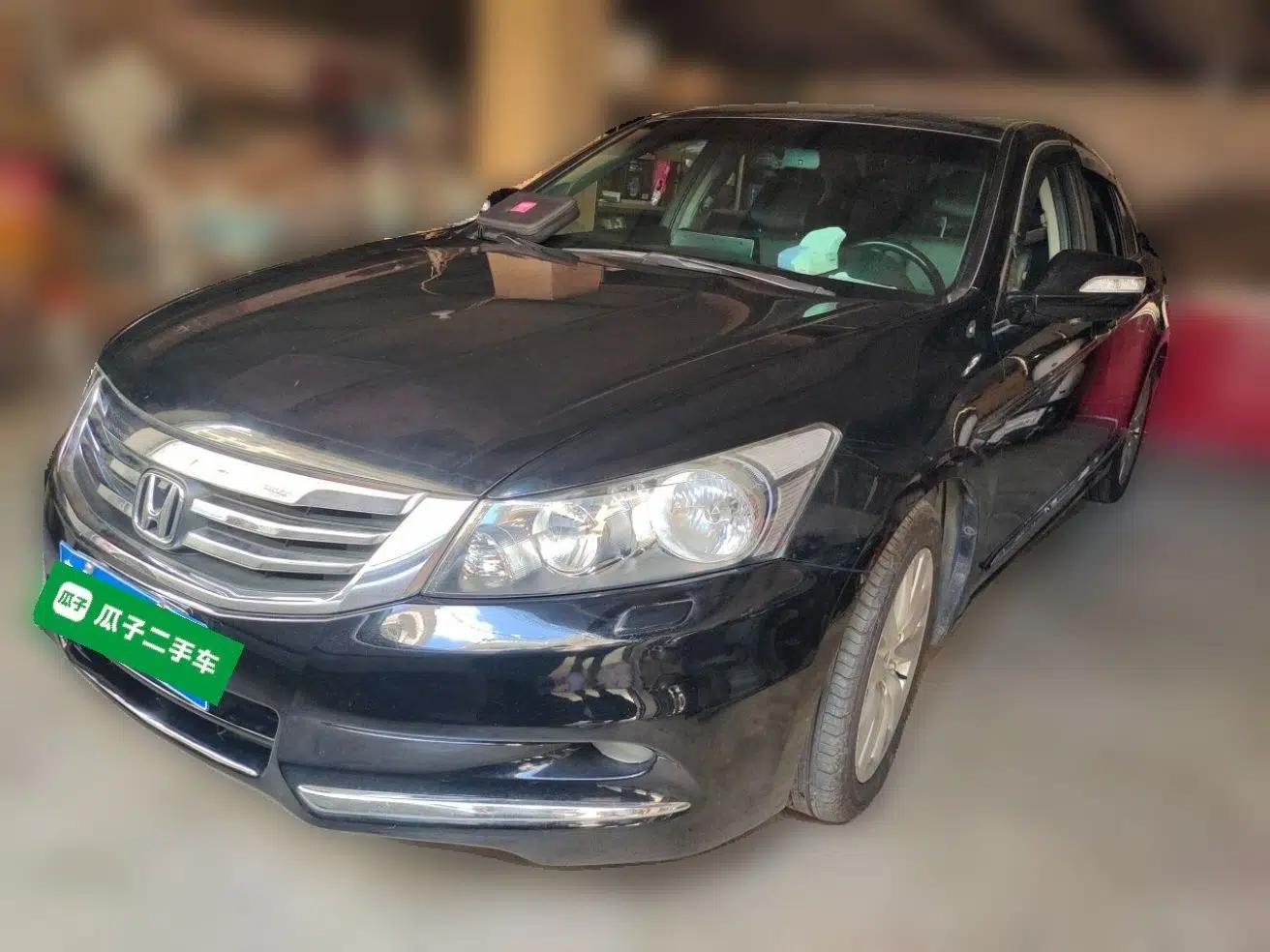 Honda Accord 2013 2.4L SE — миниатюра 1