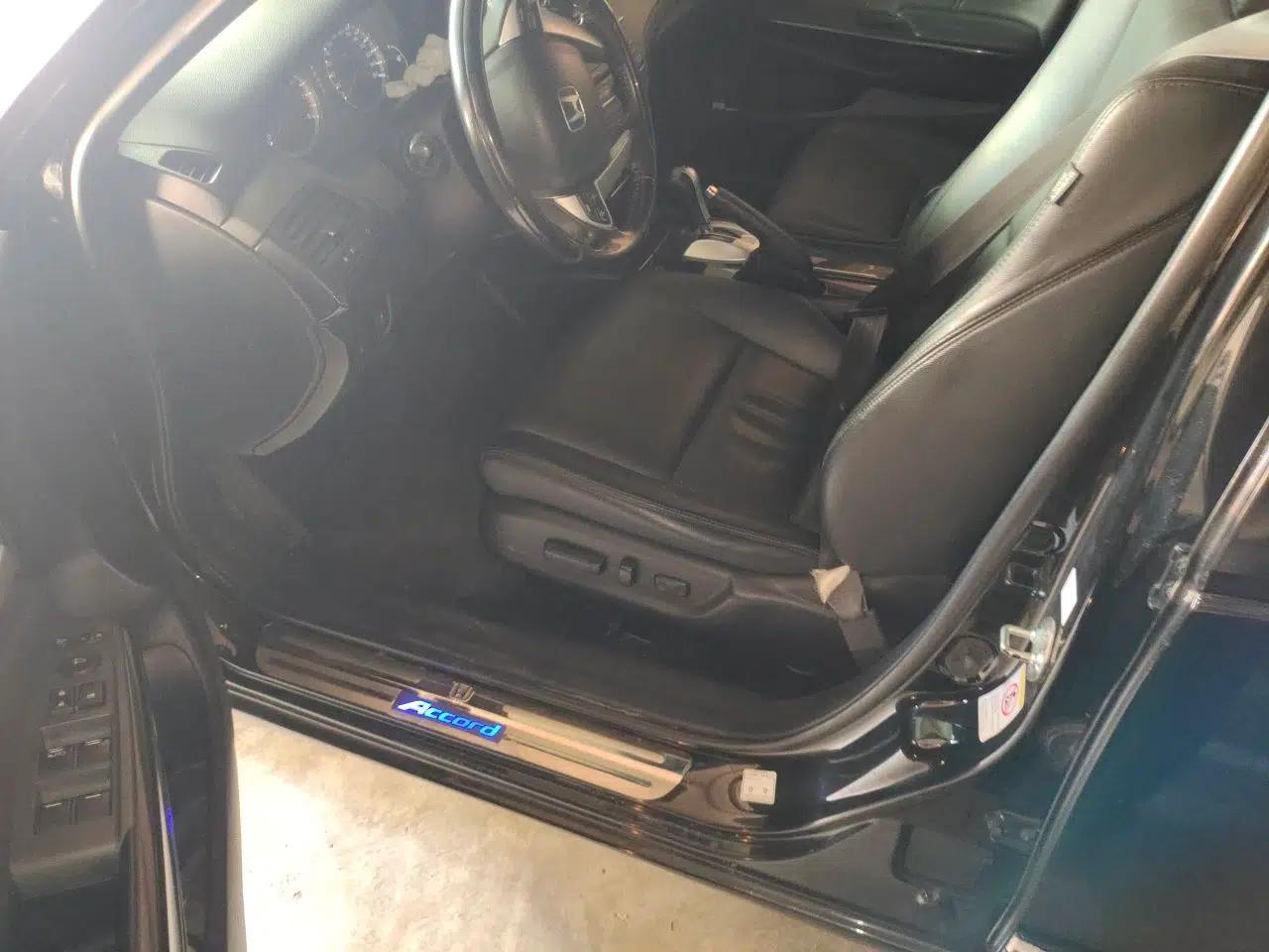 Honda Accord 2013 2.4L SE — миниатюра 16