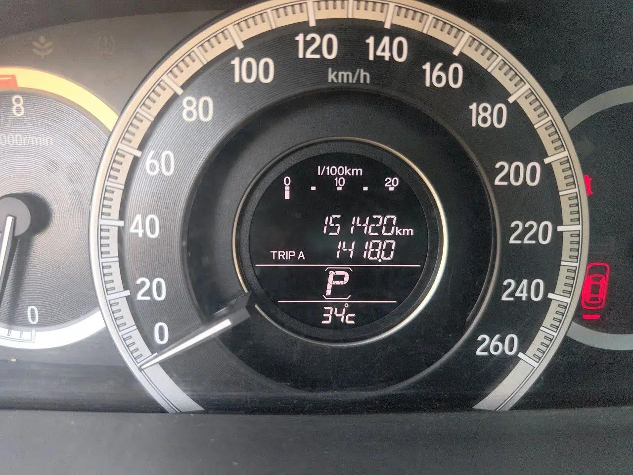 Honda Accord 2016 2.0L Luxury Edition — миниатюра 12