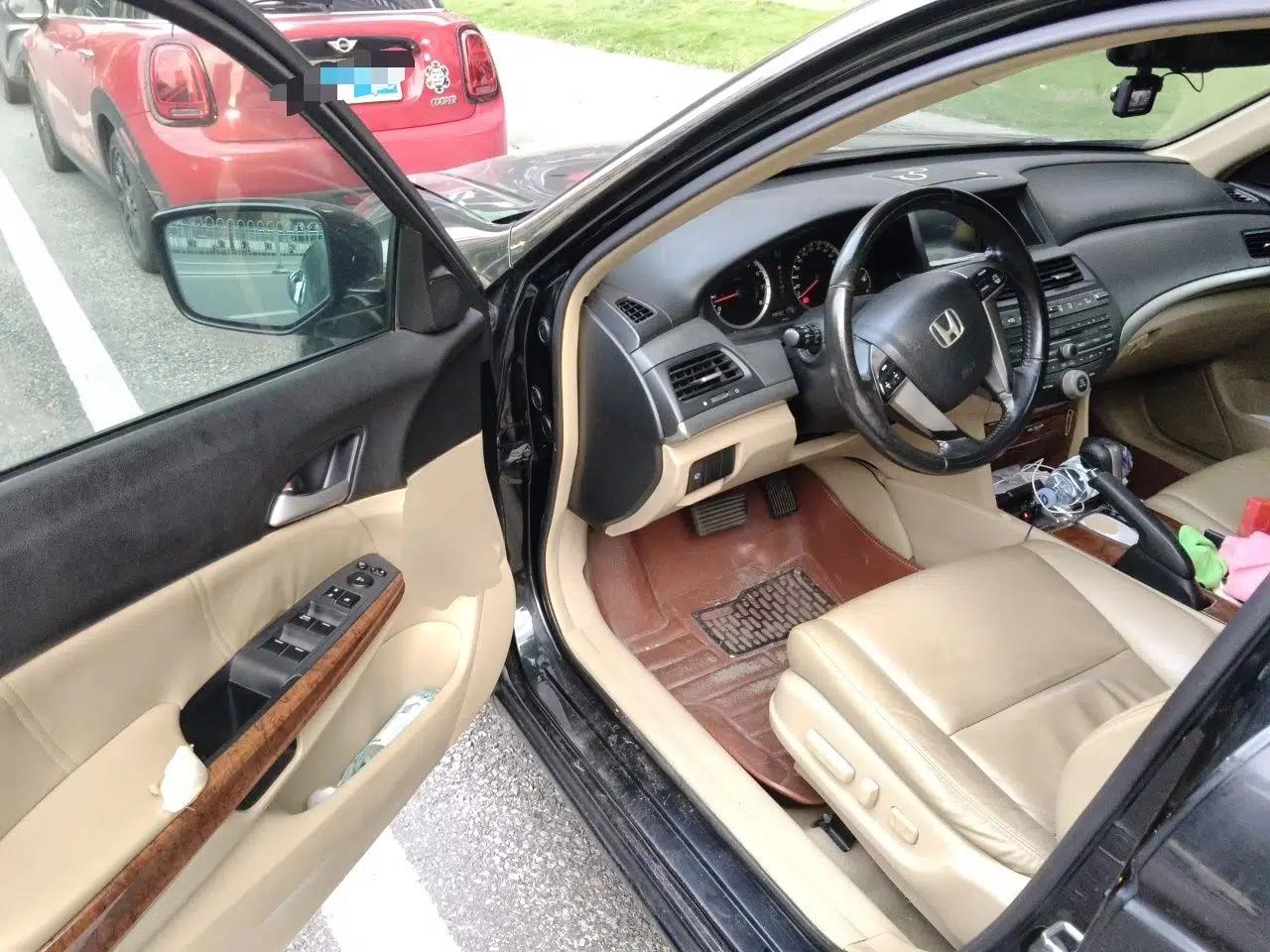 Honda Accord 2012 2.0L SE — миниатюра 16