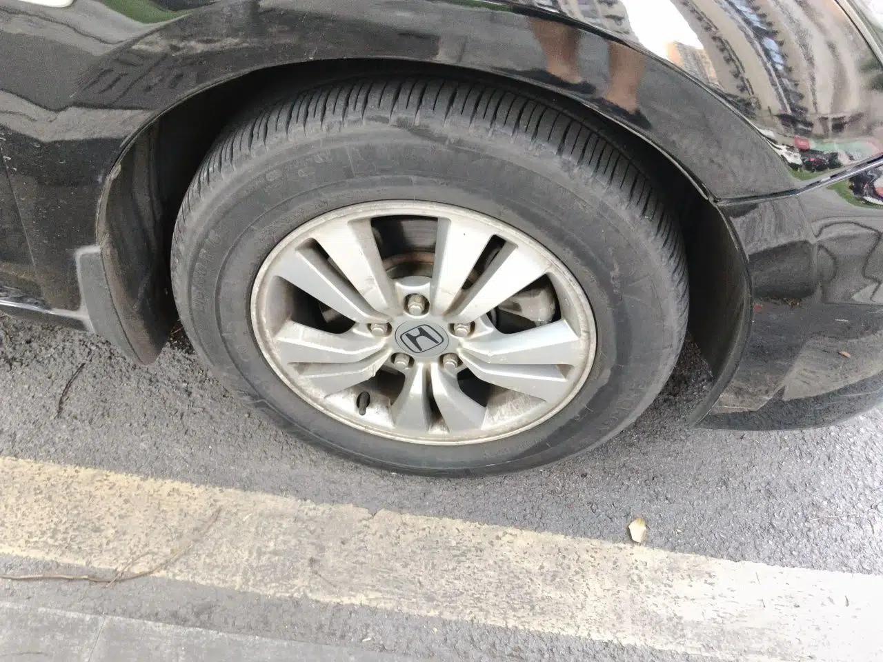 Honda Accord 2012 2.0L SE — миниатюра 8