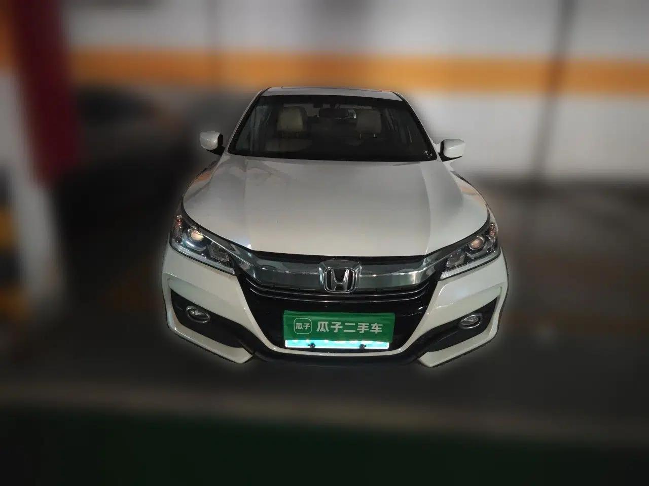 Honda Accord 2016 2.0L Comfort Edition — миниатюра 2