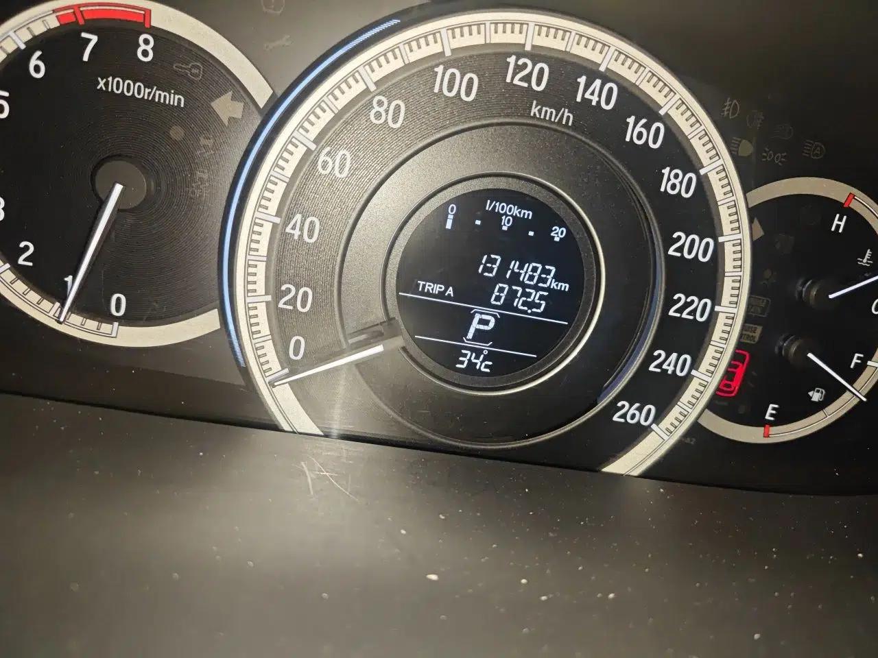 Honda Accord 2016 2.0L Comfort Edition — миниатюра 11